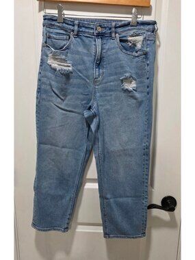 American Eagle Women’s Distressed Light Wash Jeans Size 12 X-Short